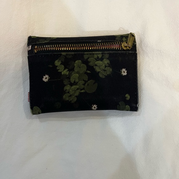 Floral Herschel wallet - Picture 2 of 4